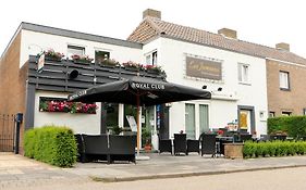 Hotel Restaurant Les Jumeaux